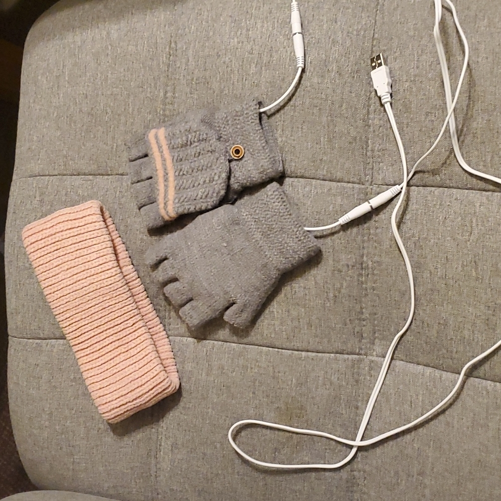 Earmuff and heated gloves